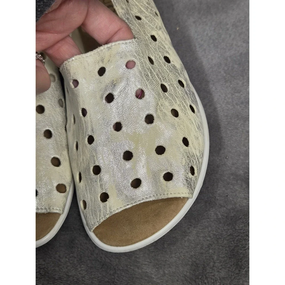 Sesto‎ Meucci Evonne Open Toe Metallic Ivory Silver Perforated Leather 5M